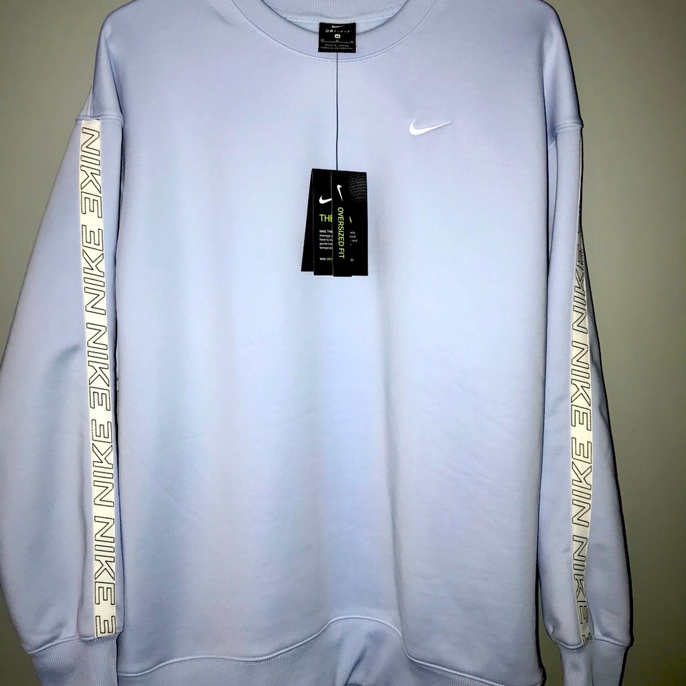 Nike Women’s Fleece Dri-Fit Pullover Medium